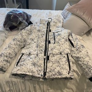 Women’s snowboard/ski coat